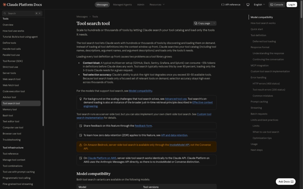 Anthropic 공식 Tool search tool 문서. 모든 도구 정의를 미리 로드하면 컨텍스트 팽창과 도구 선택 정확도 저하 두 가지 문제가 생기며, GitHub·Slack·Sentry·Grafana·Splunk를 쓰는 전형적인 멀티서버 구성은 약 55k 토큰을 소비하는데 도구 검색이 이를 85% 넘게 줄인다는 설명이 보인다